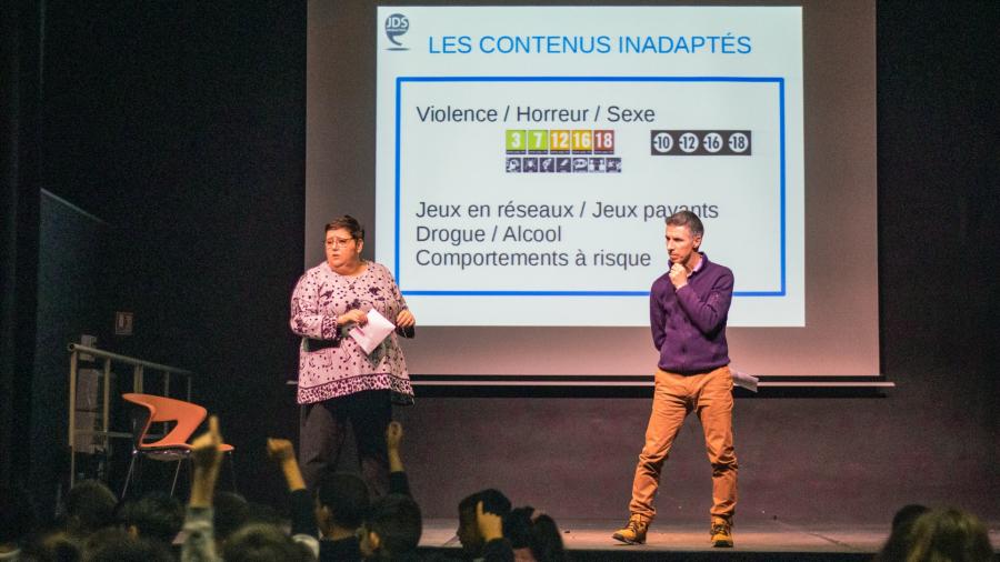 “Les écrans, on en parle ?” - Séance théâtrale et interactive avec les écoles de Saint-Martin-le-Vinoux
